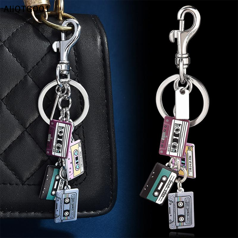 Vintage Cassette Tape Keychain - Women'S Accessories In The 90S reseña y precio