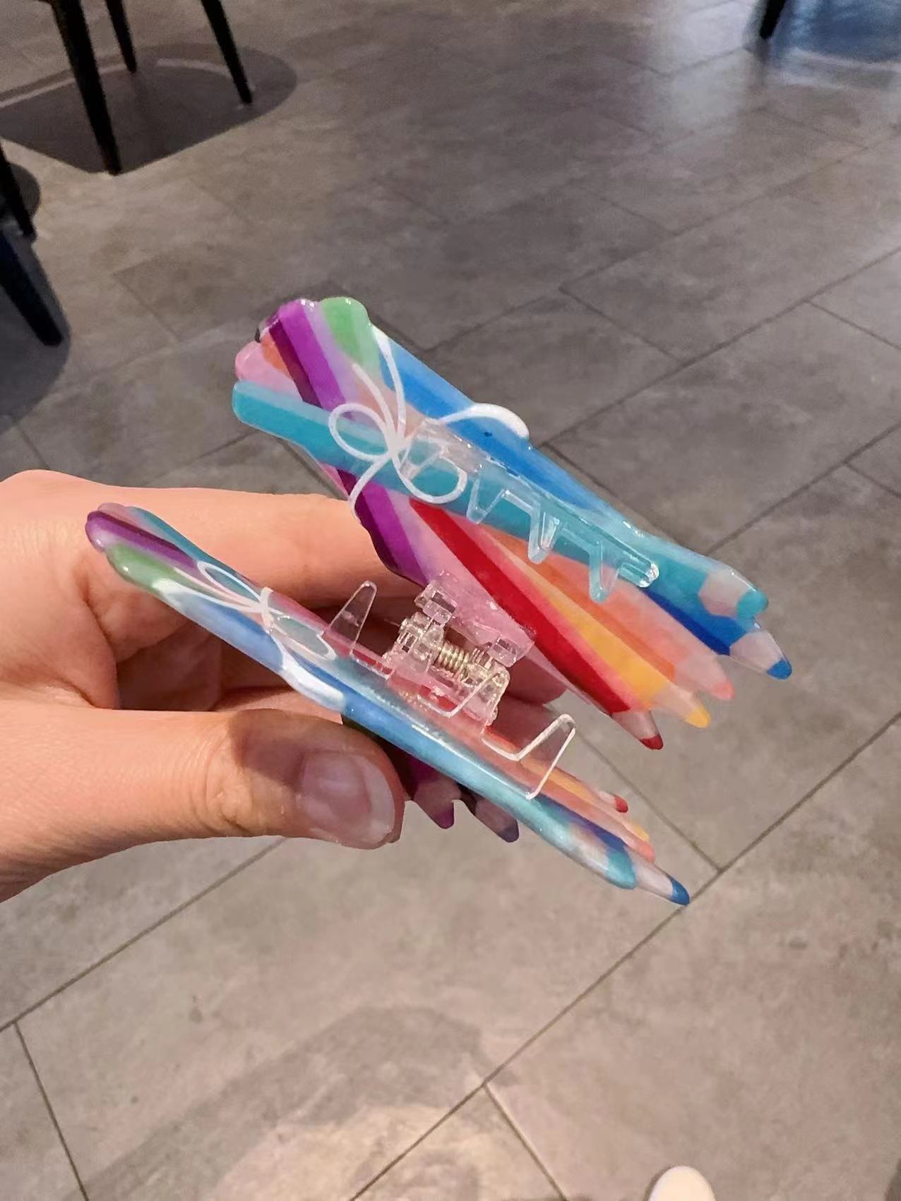 1 Colorful paintbrush grab cli - Women Accessories Bouquet reseña y precio