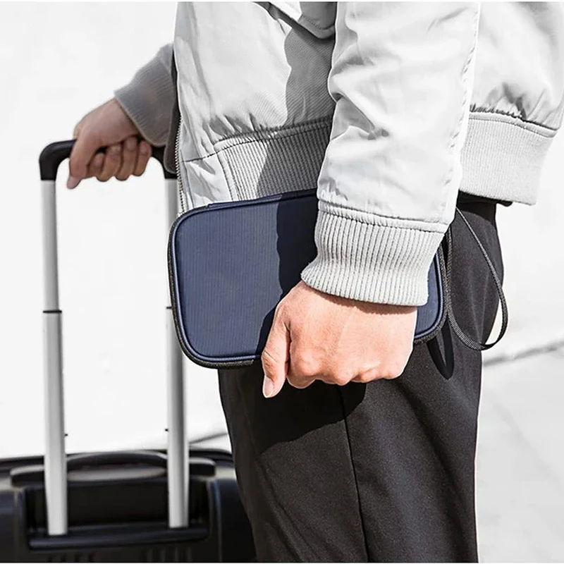 Lightweight Family Travel Pass - Women'S Accessories Wallet reseña y precio