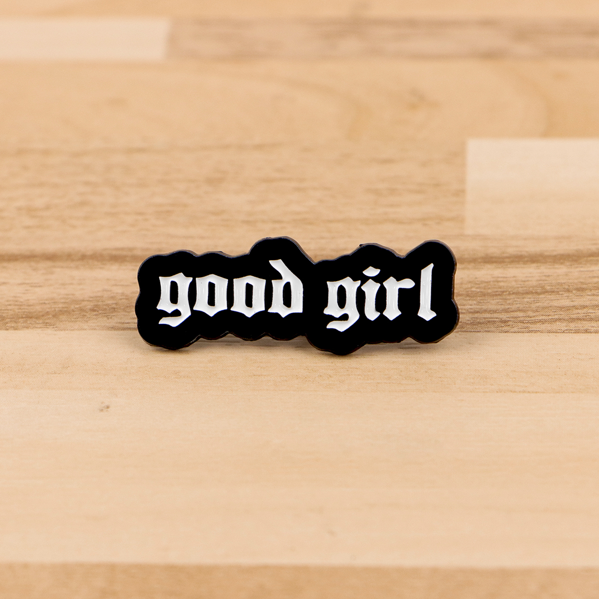 “Good Girl” Quotes Enamel Pin  - Women Accessories Quotes reseña y precio
