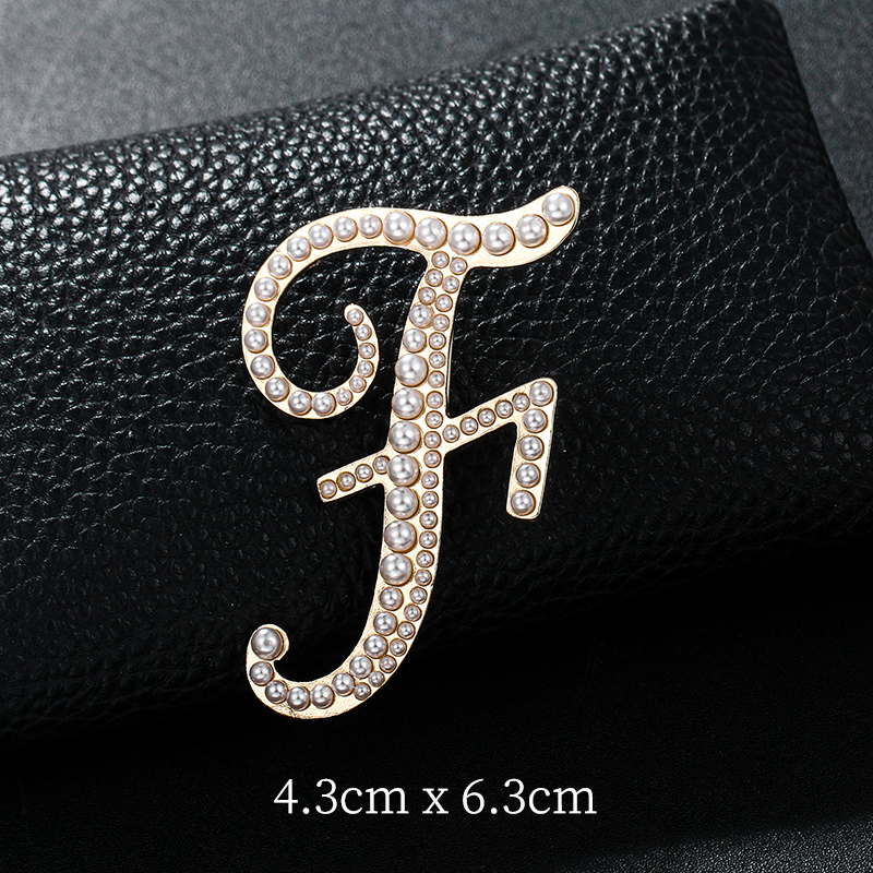 English Letters A-Z Pearl Broo - Women Accessories In English reseña y precio