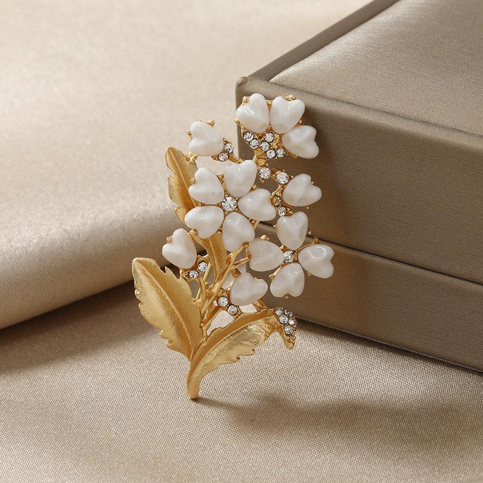 Vintage Love Pearl Flower Broo - Women Accessories Bouquet reseña y precio